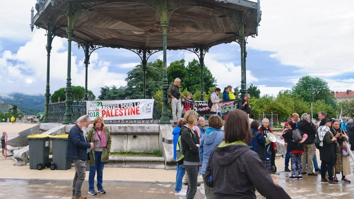 Désinformation numérique : une vidéo générée par IA cible La France insoumise