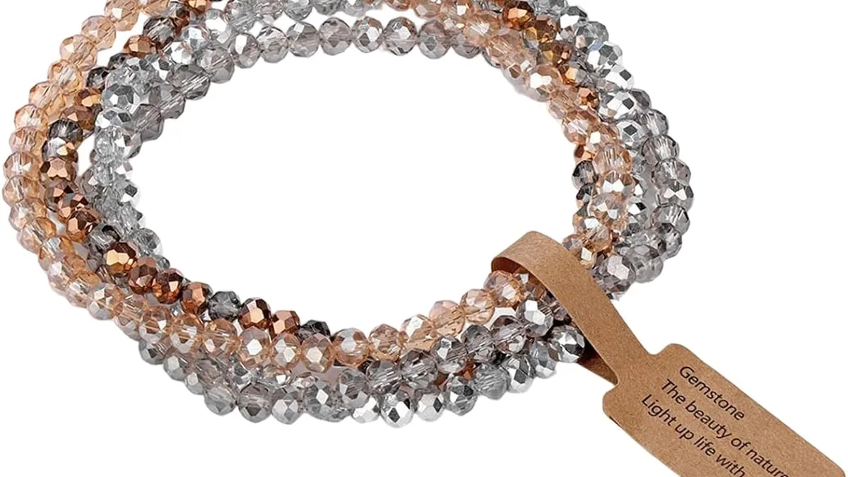 L'effet bracelet : quand un accessoire gratuit devient l'icône de la Coupe du Monde
