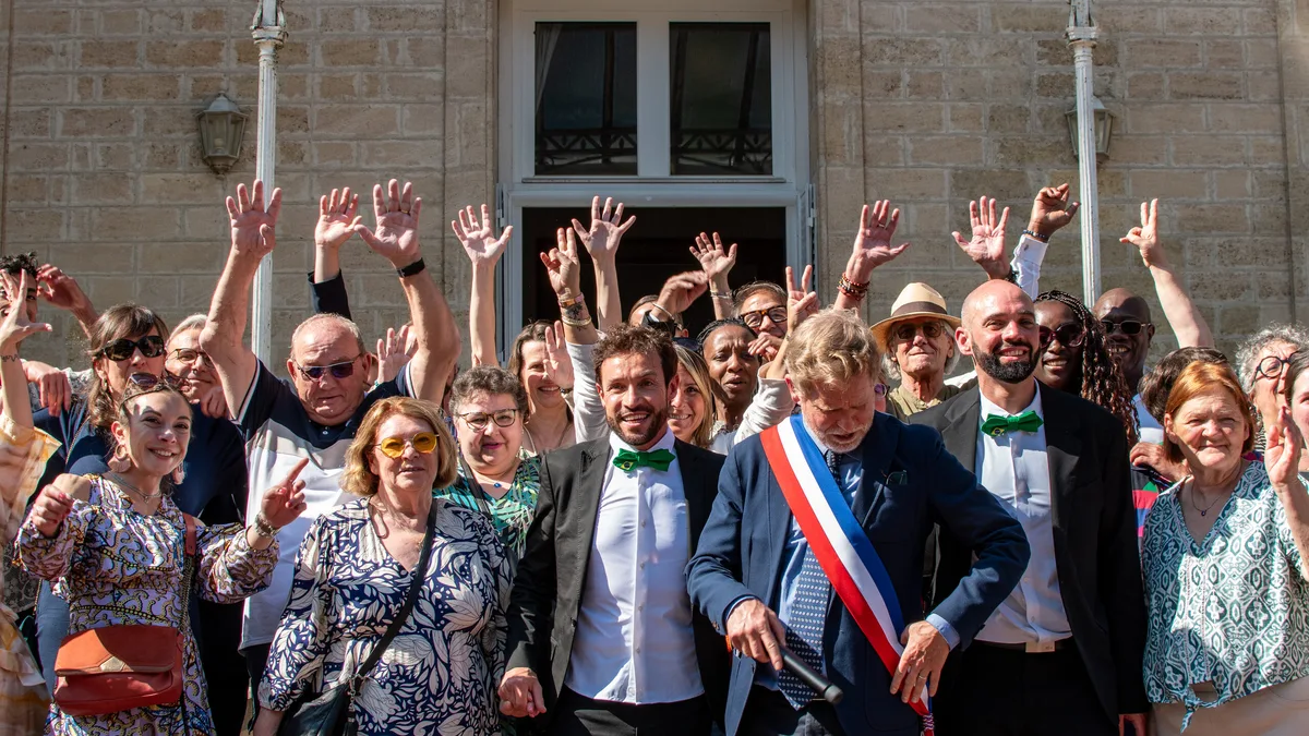 L'histoire en marche : le premier mariage pour tous en France