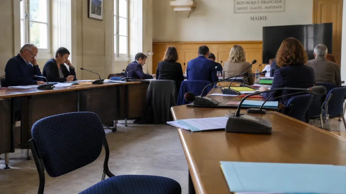 Présidentielle 2027 : le Parti socialiste opte pour une primaire fermée, un choix qui marque une rupture avec la ligne d'Olivier Faure