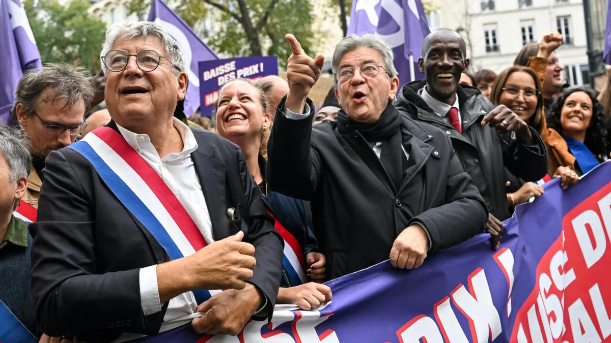 Tensions politiques après les violences du 17 octobre