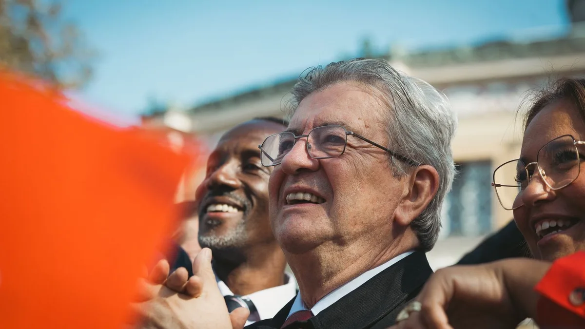 Manifestations du 17 octobre : Melenchon salue la mobilisation, Bardella dénonce le chaos