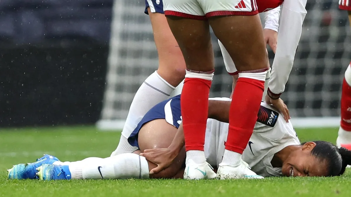 Coupe du monde 2027 : la blessure d'Alice Sombath inquiète la défense tricolore
